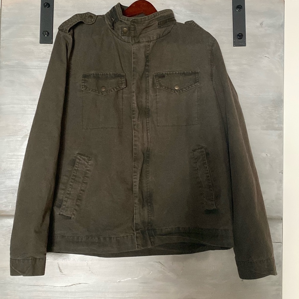 Levi’s Men’s Military Jacket with Hidden Hood. Size XL.
